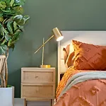 The Bentley Condotel In Historic Walker\'S Point W/ Garage + Yard