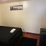 Spacious 3Bedroom Free Wine,Wifi,And Parking