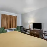 Econo Lodge Milwaukee Airport