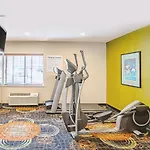 Quality Inn & Suites Milwaukee
