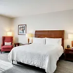 Hilton Garden Inn Milwaukee Airport