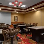 Hilton Garden Inn Milwaukee Airport