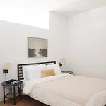 Flexhome East Side 1Br No4 - With Balcony, Pool, Gym
