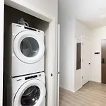 Flexhome Brady District 1Br Apt E4