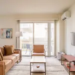 Flexhome Walkers Point Studio T2 With Gym And Balcony