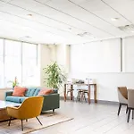 Flexhome Walkers Point Studio T2 With Gym And Balcony