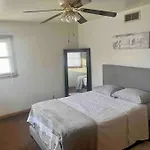 Cozy Apartment In Milwaukee