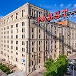 Spotless 1Bd Near Historic Pabst Brewery - Fiserv