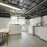Stylish Studio Mckinley Beach - Brady St Lowr East