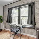 Stylish Studio Mckinley Beach - Brady St Lowr East