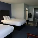 Travelodge By Wyndham Milwaukee