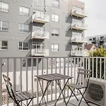 Flexhome Walkers Point Studio T2 With Gym And Balcony