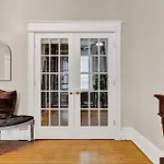 New! Fun & Style Eastside Mke Best Day Townhouse