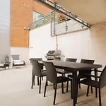 Flexhome East Side 2Br Cg2 - With Gym, Balcony, And Lakefront View