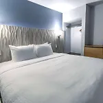 Days Inn & Suites By Wyndham Milwaukee
