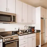 Flexhome Walkers Point Studio T1 With Gym And Balcony