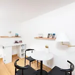 Flexhome East Side Vintage Studio F1 - Near Brady St Plus Balcony
