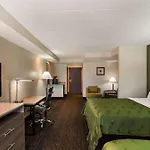 Quality Suites Milwaukee Airport