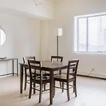 Flexhome Westown 1Br Rs2 Near Fiserv And Theater District