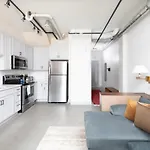 Flexhome 2-Story Townhome M2 - Near Fiserv With Gym And Parking