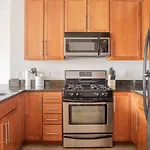 Flexhome East Side 2Br Cg2 - Near Lakefront With Gym And Balcony