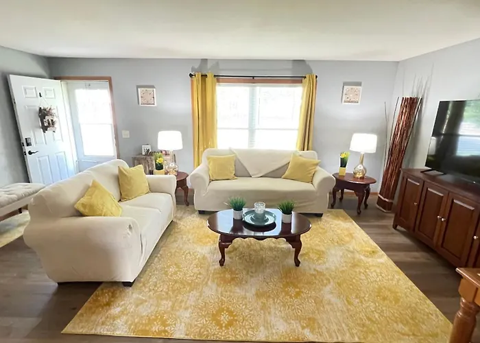 Luxx Guest House