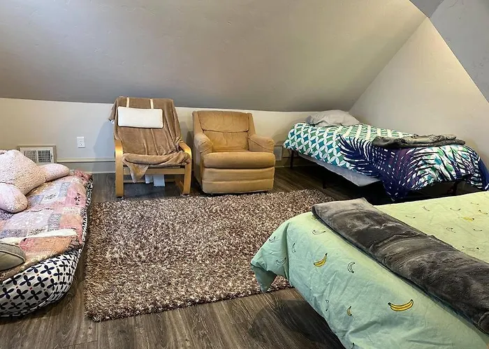 Private Home W/Parking, Central Location