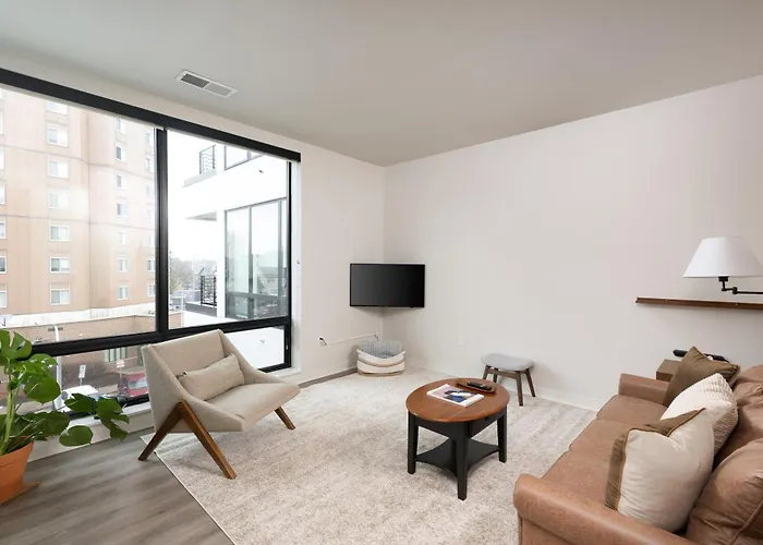 Flexhome Brady District 1Br Apt E4