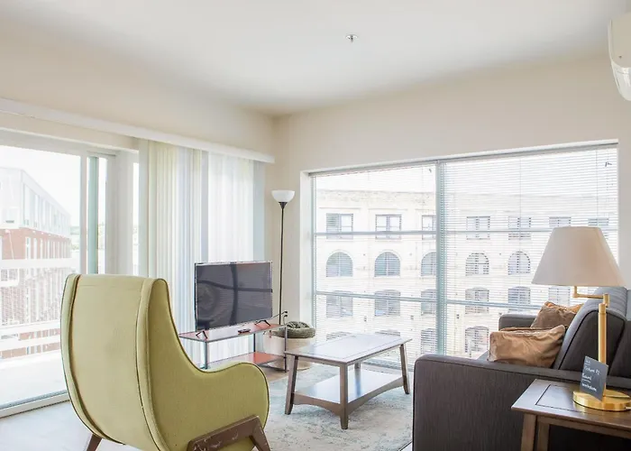 Flexhome East Side 1Br R1 - Near Brady St And Fiserv With Balcony