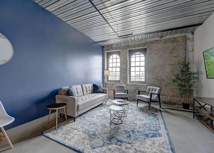 Stunning 1Bd Near Historic Pabst Brewery - Fiserv