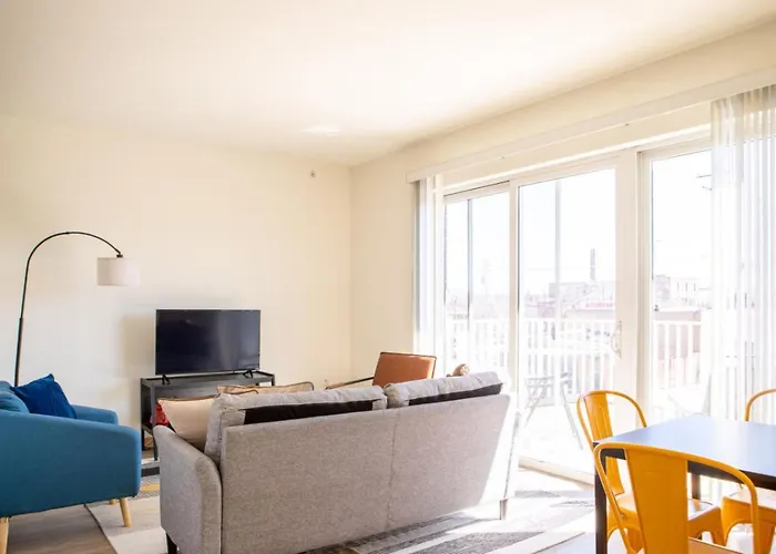 Flexhome Walkers Point 2Br T5 With Gym And Balcony