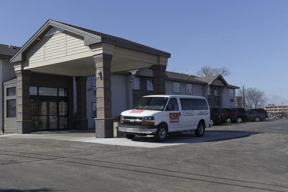 Econo Airport Milwaukee