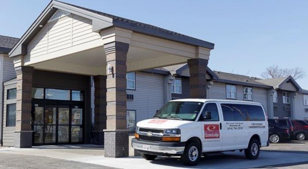 Econo Airport Milwaukee