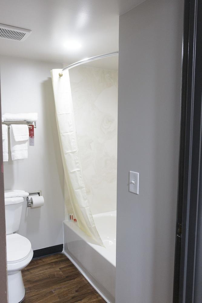 Econo Airport Lodge Milwaukee