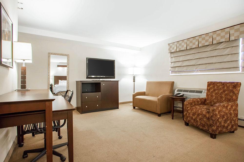 Four Points By Sheraton Airport 3* Milwaukee