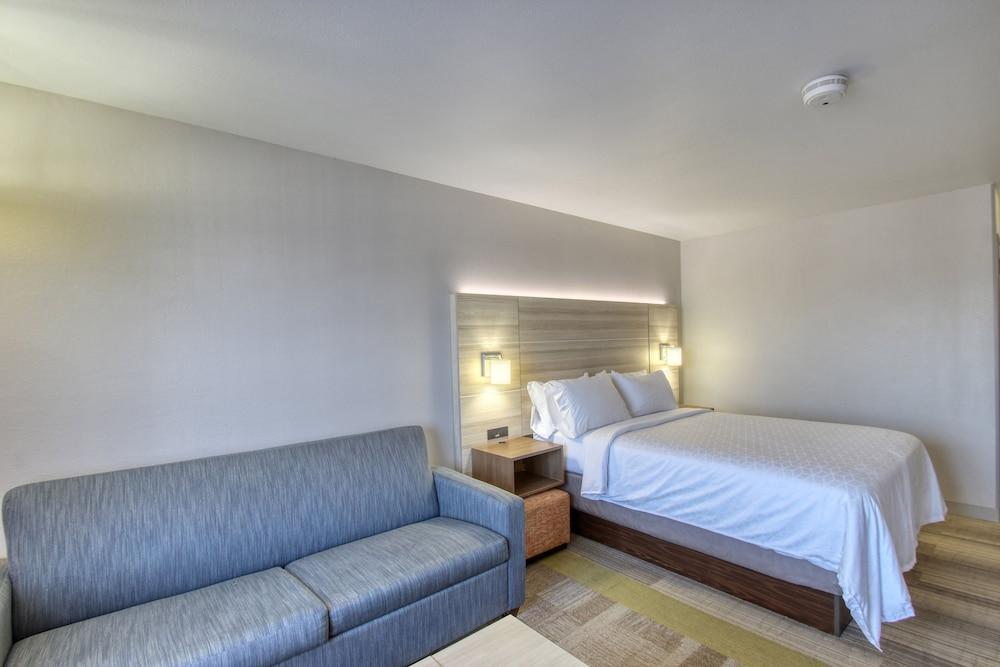 Express & Airport By Ihg
