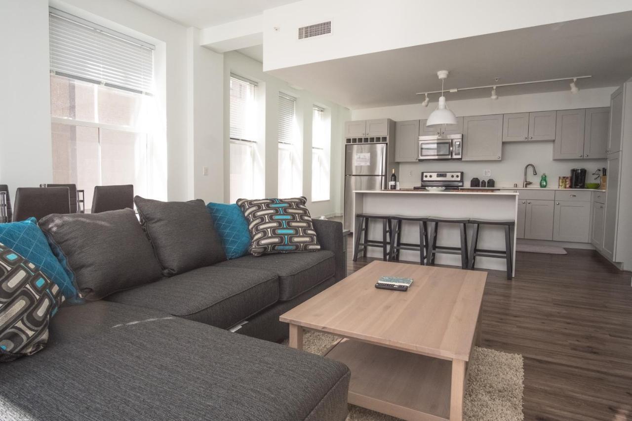 Frontdesk Mke Lofts Downtown Milwaukee Apartment *