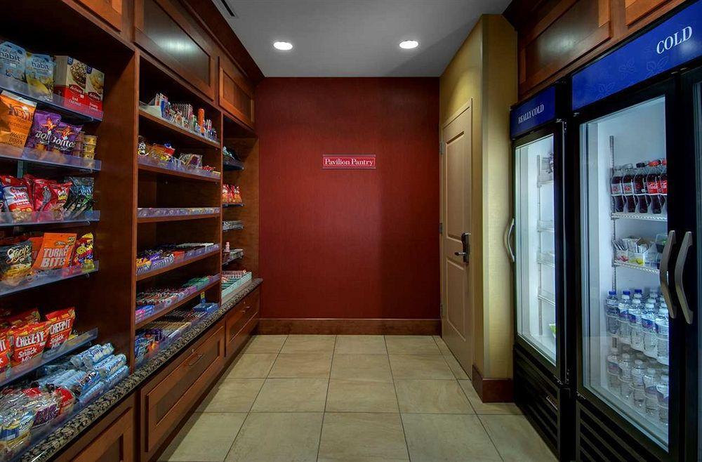 Hilton Garden Airport Hotel