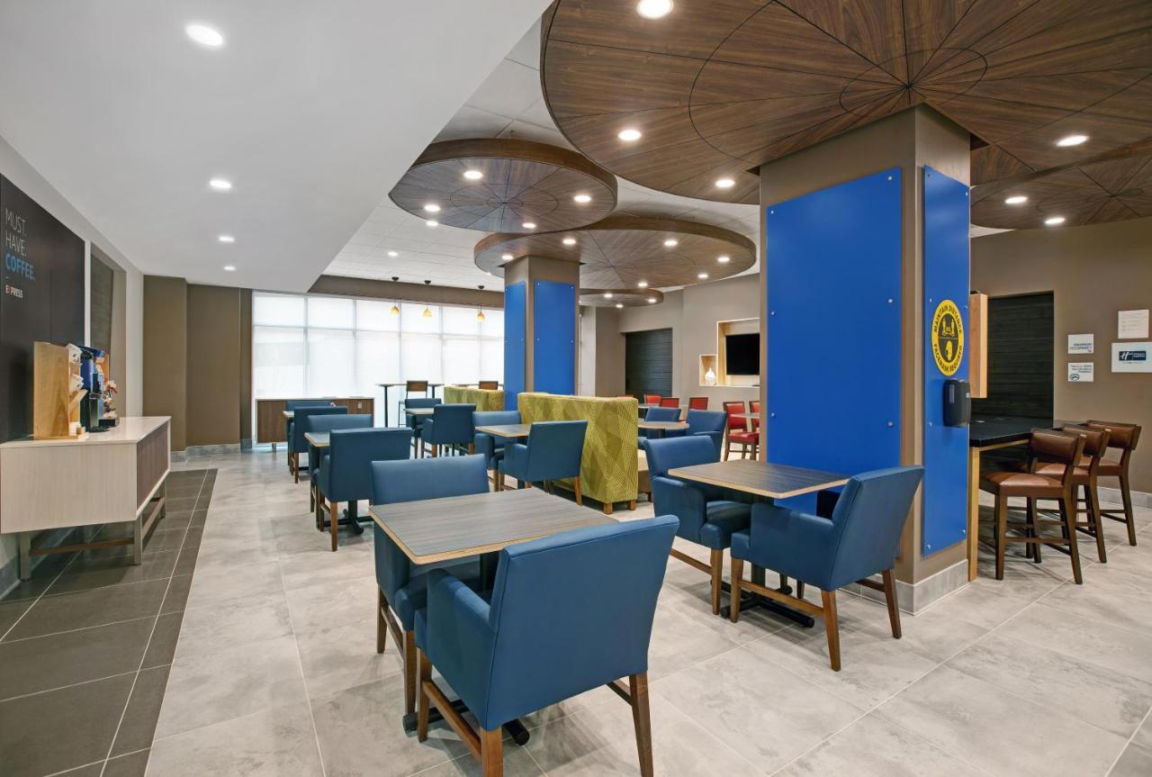 Express - Downtown By Ihg Hotel 3*