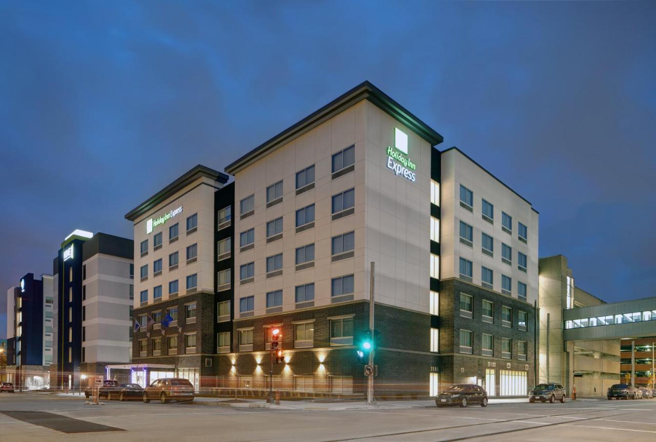 Hotel Express - Downtown By Ihg
