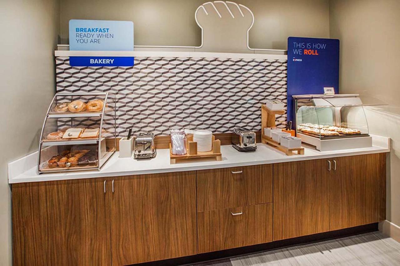 Hotel Express - Downtown By Ihg 3*