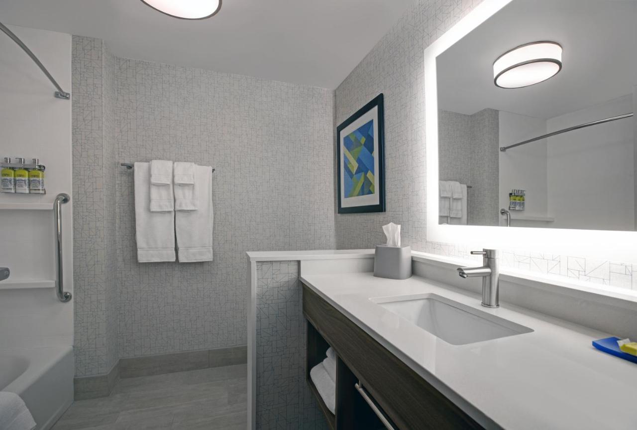 Express - Downtown By Ihg Hotel Milwaukee