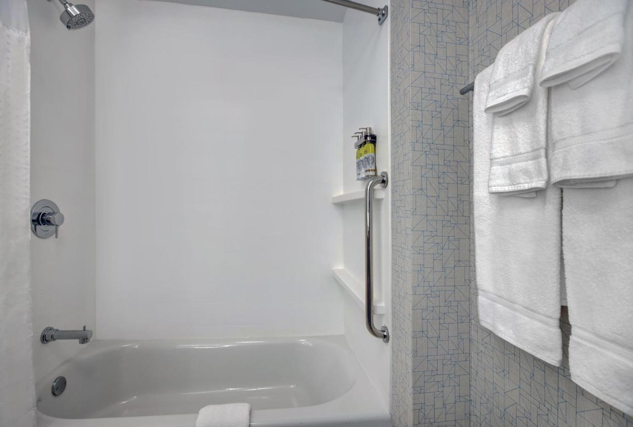 Express - Downtown By Ihg Hotel Milwaukee