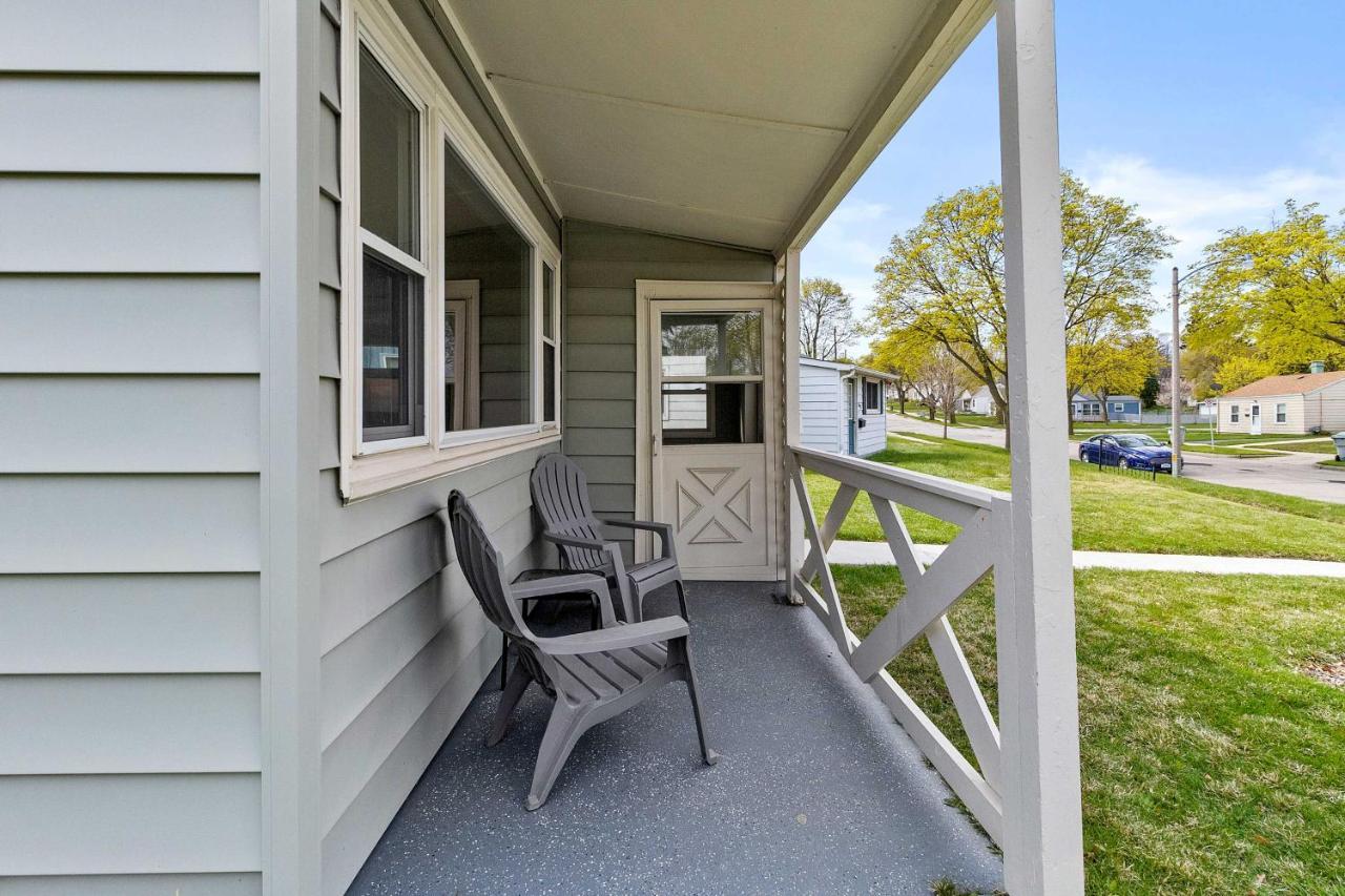Holiday home Bright And Updated Getaway With Furnished Patio!