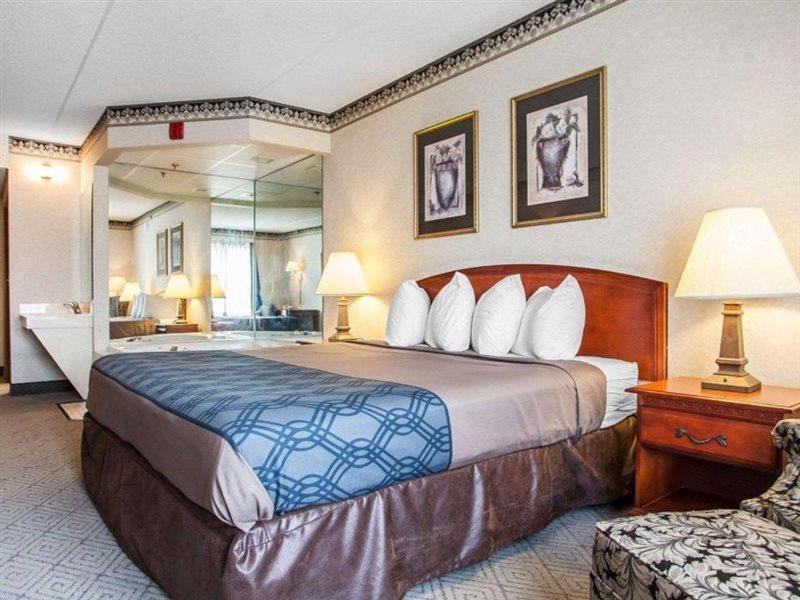 Hotel Rodeway & Airport