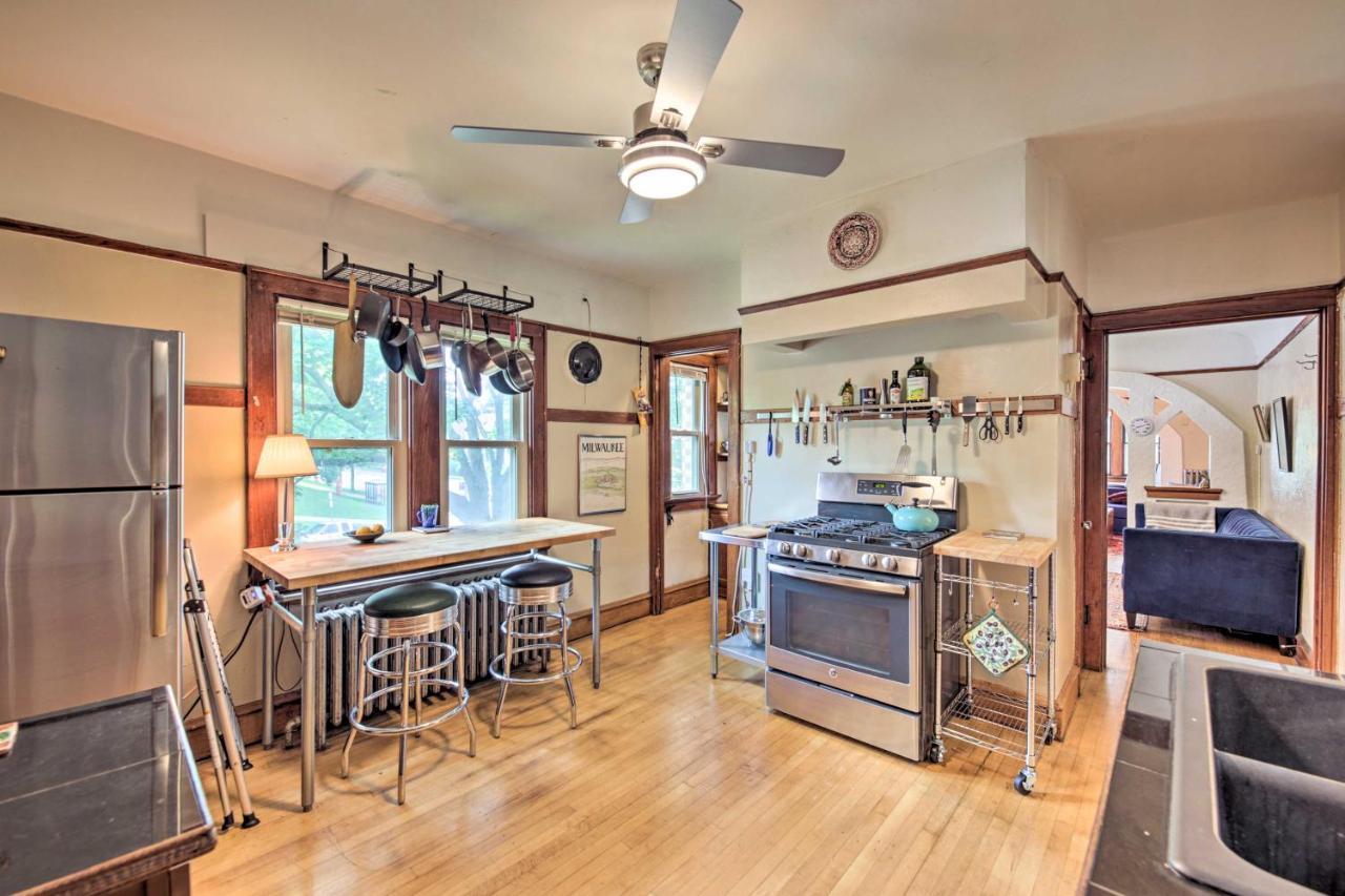 Chic In Hip Neighborhood! Apartment