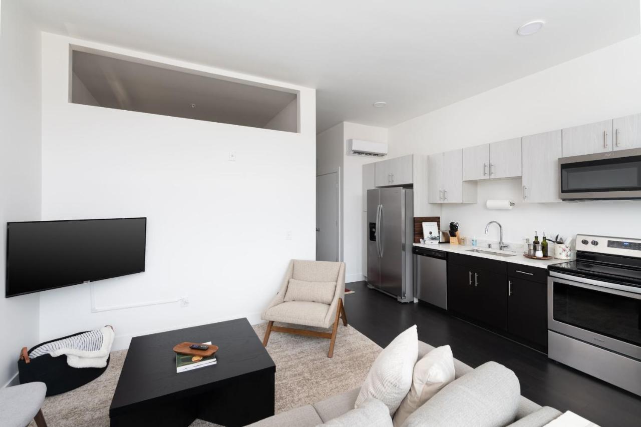 Flexhome Skywalk To Fiserv 1br U1 Apartment Milwaukee