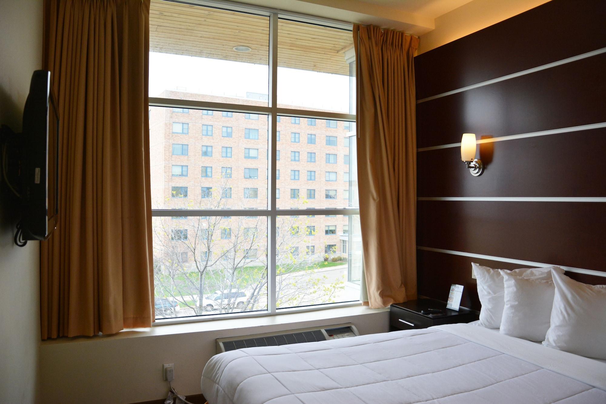 Days & By Wyndham Milwaukee