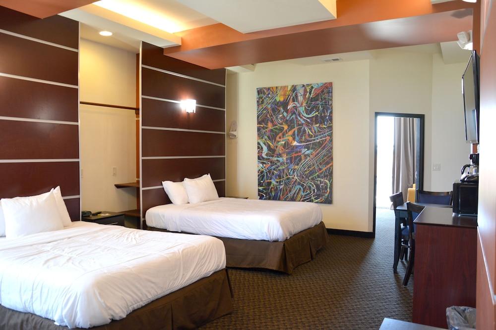 Days & By Wyndham 2* Milwaukee
