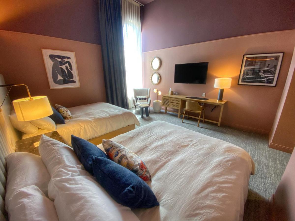 Kinn Downtown 5*